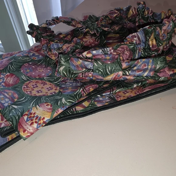 Longaberger Floral-Lined Woven Wood Basket with Pink Trim 1995 Easter Basket - Picture 10 of 10